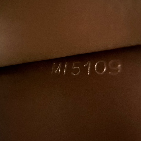 Louis Vuitton Portefeuille Capucines
Compact Wallet Pink - Picture 10 of 11